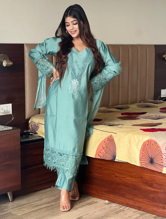 Pakistani Style Suit