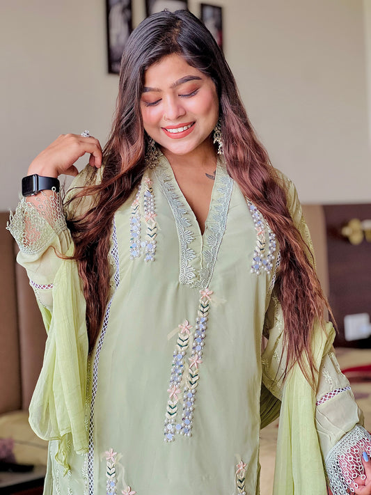 Pakistani Style Suit